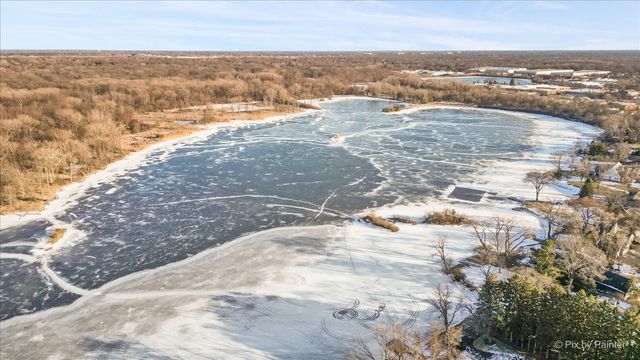 315 Minear Drive, Libertyville, IL 60048