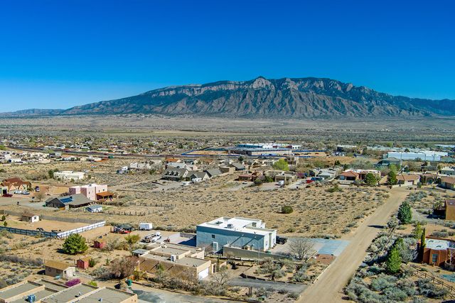 5751 Cody Road NE, Rio Rancho, NM 87144