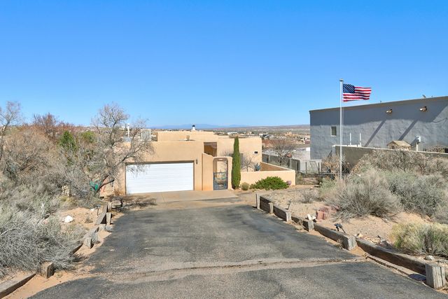 5751 Cody Road NE, Rio Rancho, NM 87144