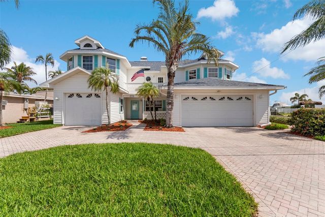 11445 9TH STREET E, Treasure Island, FL 33706