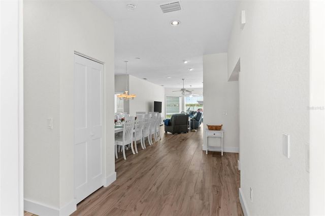 11445 9TH STREET E, Treasure Island, FL 33706