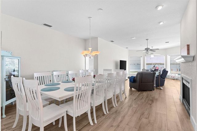 11445 9TH STREET E, Treasure Island, FL 33706