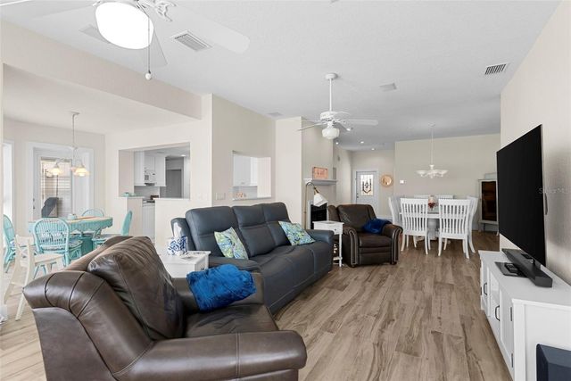 11445 9TH STREET E, Treasure Island, FL 33706