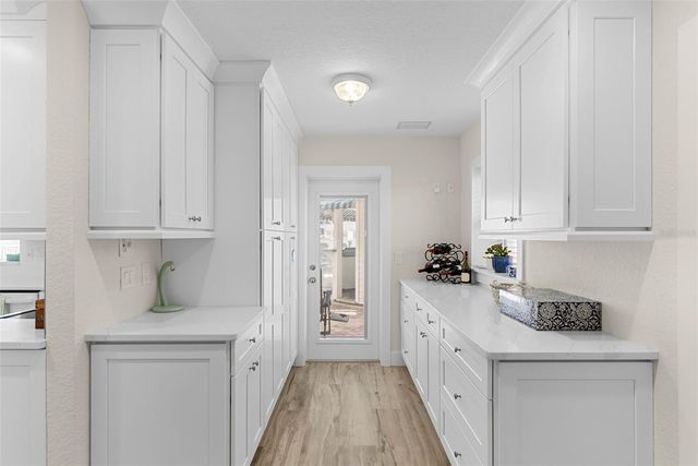 11445 9TH STREET E, Treasure Island, FL 33706