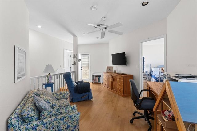 11445 9TH STREET E, Treasure Island, FL 33706