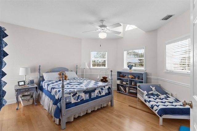 11445 9TH STREET E, Treasure Island, FL 33706