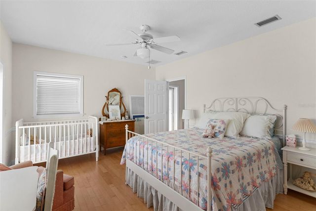 11445 9TH STREET E, Treasure Island, FL 33706