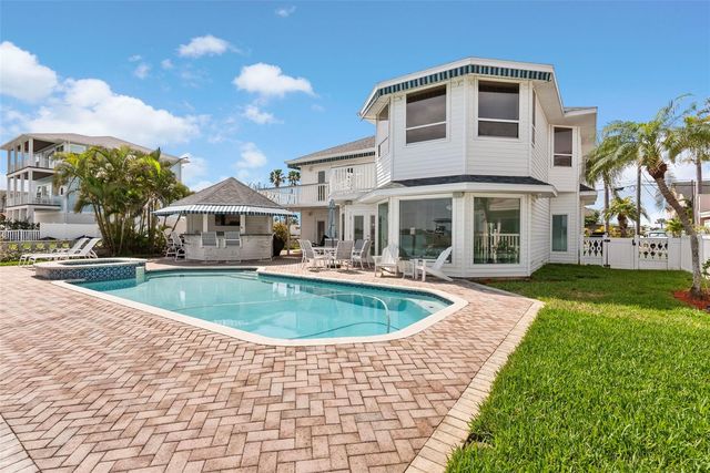 11445 9TH STREET E, Treasure Island, FL 33706