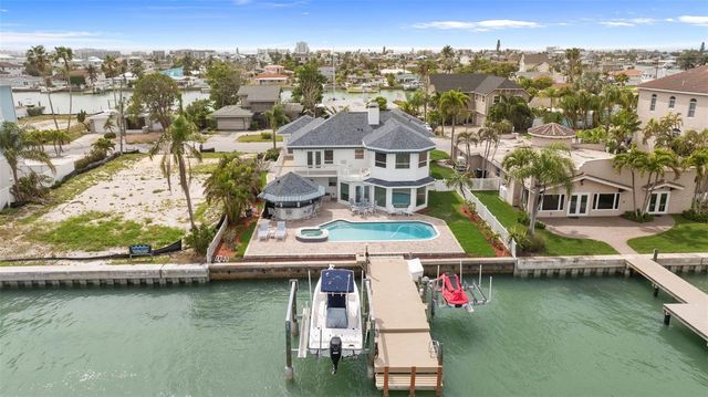 11445 9TH STREET E, Treasure Island, FL 33706