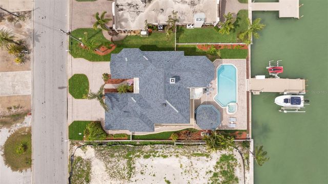 11445 9TH STREET E, Treasure Island, FL 33706