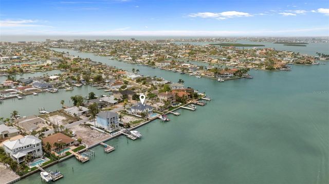 11445 9TH STREET E, Treasure Island, FL 33706