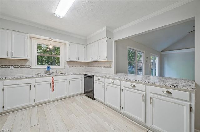 154 Smith ST, Poquoson, VA 23662