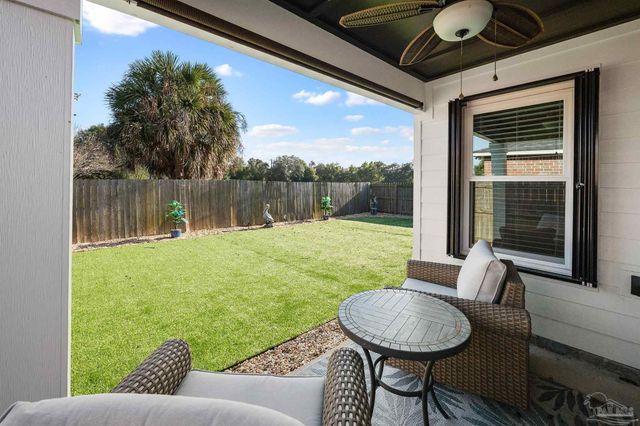 4111 Spinnaker Pl, Pensacola, FL 32507