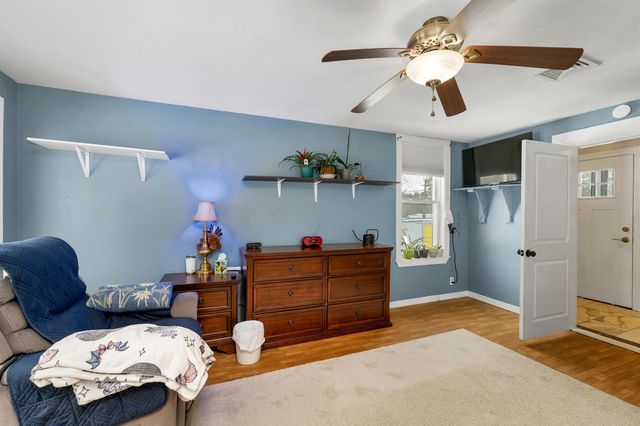 77 Central Street, Farmington, NH 03835