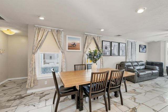 77 Central Street, Farmington, NH 03835