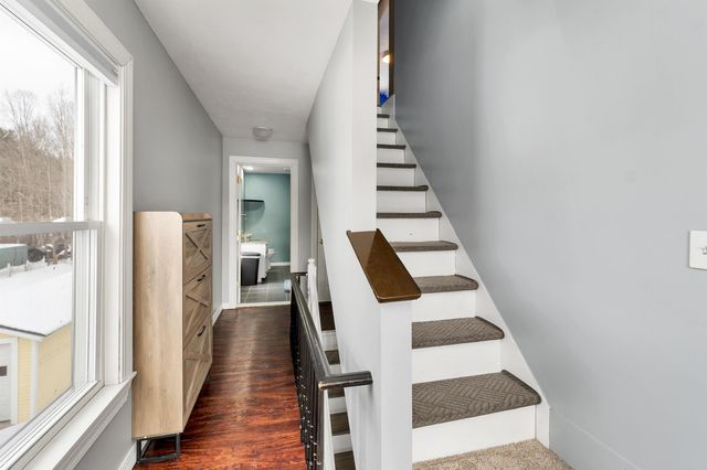 77 Central Street, Farmington, NH 03835