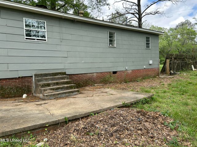 1110 Barbara Ann Drive, Jackson, MS 39204
