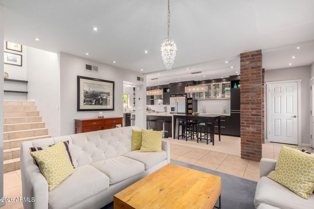 2500 N HAYDEN Road 33, Scottsdale, AZ 85257