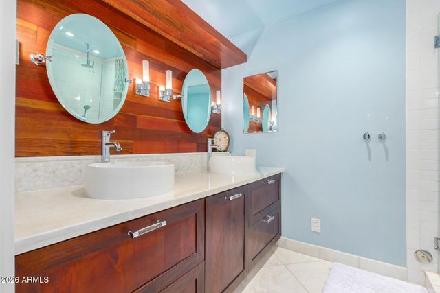 2500 N HAYDEN Road 33, Scottsdale, AZ 85257