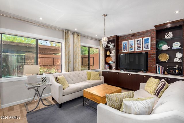 2500 N HAYDEN Road 33, Scottsdale, AZ 85257