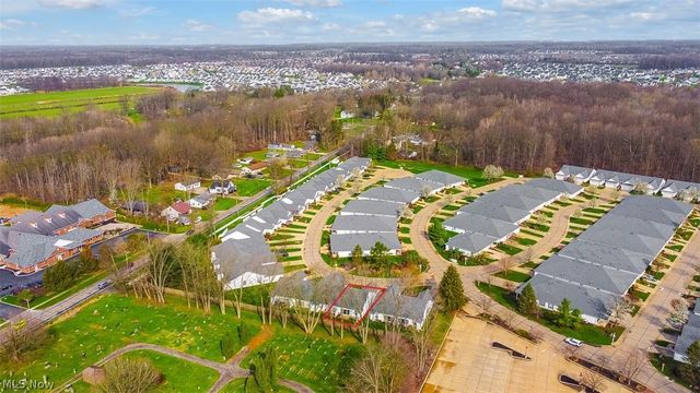 6960 Cottage Circle, North Ridgeville, OH 44039