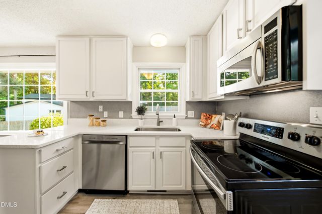 1000 Brookgreen Drive, Cary, NC 27511