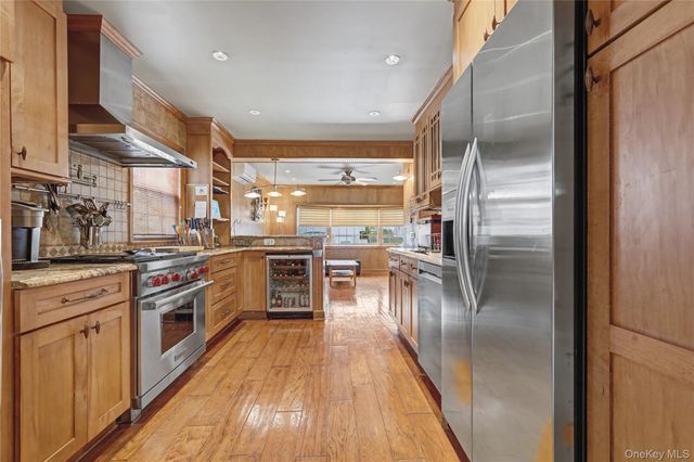 25 Joyce Road, Eastchester, NY 10709