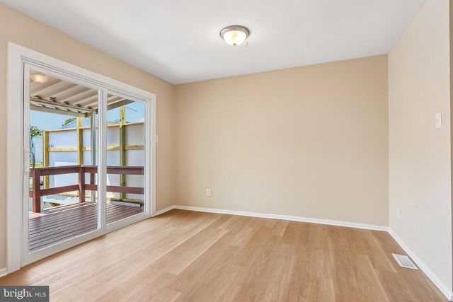 13 EVERGREEN RD, Stowe, PA 19464