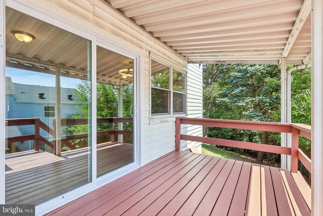 13 EVERGREEN RD, Stowe, PA 19464