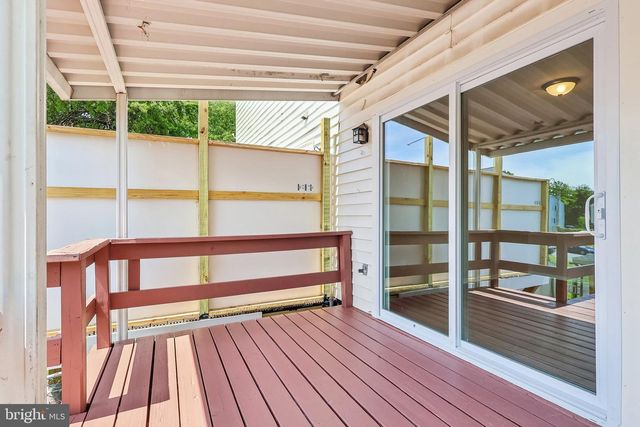 13 EVERGREEN RD, Stowe, PA 19464