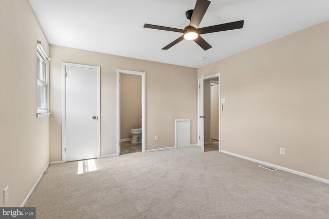 13 EVERGREEN RD, Stowe, PA 19464