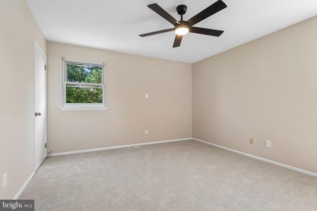 13 EVERGREEN RD, Stowe, PA 19464