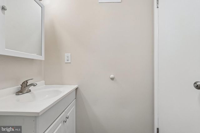 13 EVERGREEN RD, Stowe, PA 19464
