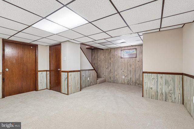 13 EVERGREEN RD, Stowe, PA 19464