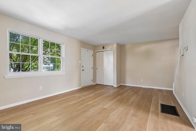 13 EVERGREEN RD, Stowe, PA 19464