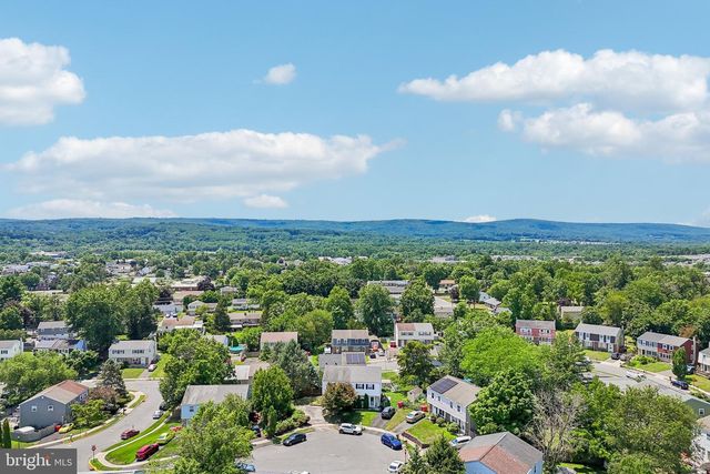 13 EVERGREEN RD, Stowe, PA 19464