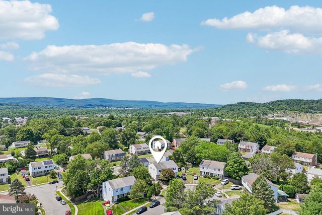 13 EVERGREEN RD, Stowe, PA 19464