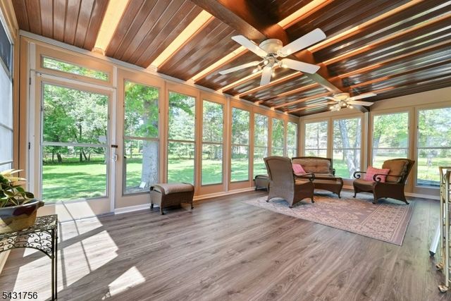 10 Thruway Dr, Bridgewater Twp., NJ 08807