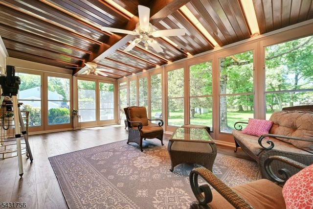 10 Thruway Dr, Bridgewater Twp., NJ 08807
