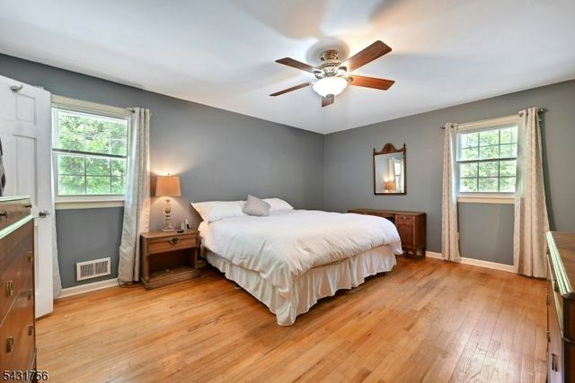 10 Thruway Dr, Bridgewater Twp., NJ 08807