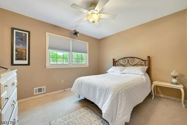 10 Thruway Dr, Bridgewater Twp., NJ 08807
