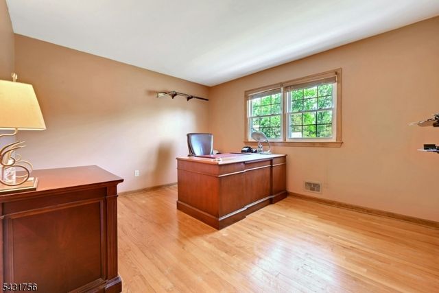 10 Thruway Dr, Bridgewater Twp., NJ 08807