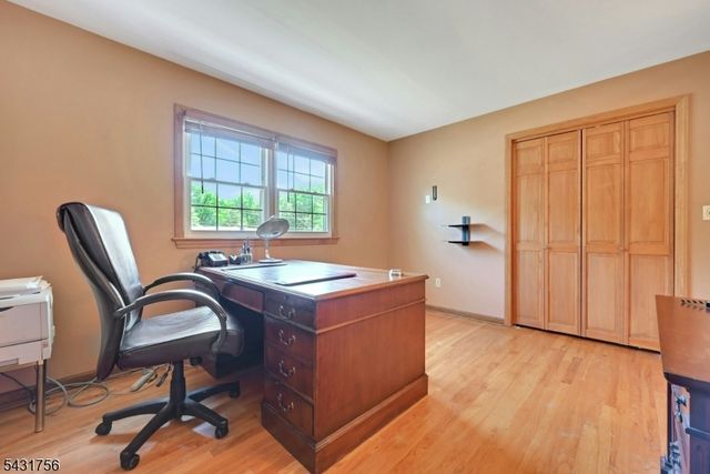 10 Thruway Dr, Bridgewater Twp., NJ 08807
