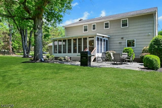 10 Thruway Dr, Bridgewater Twp., NJ 08807