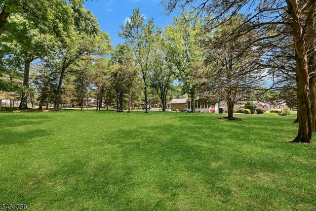10 Thruway Dr, Bridgewater Twp., NJ 08807
