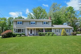 10 Thruway Dr, Bridgewater Twp., NJ 08807