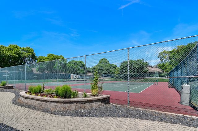 1140 Old Mill Road 304F, Hinsdale, IL 60521