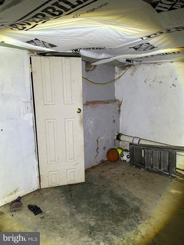 1850 E MADISON ST, Philadelphia, PA 19134