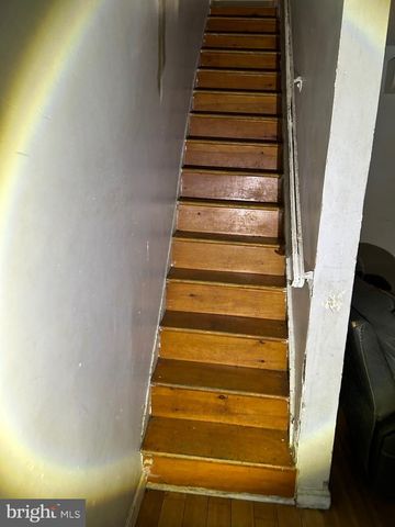 1850 E MADISON ST, Philadelphia, PA 19134