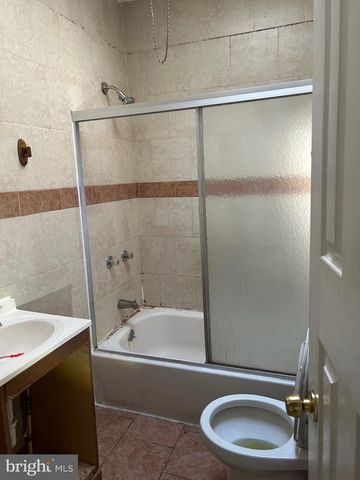 1850 E MADISON ST, Philadelphia, PA 19134